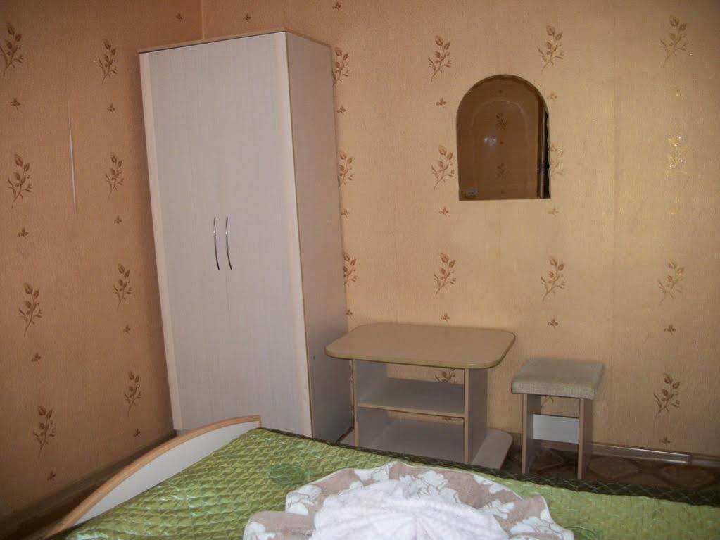 Enirest Hotell Karakol Eksteriør bilde